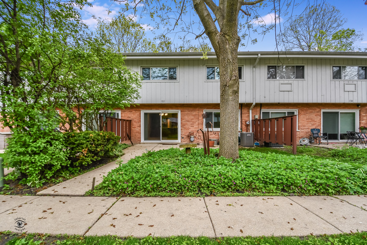 15-Back Yard-722-carriage-hill-drive-glenview-home-for-sale