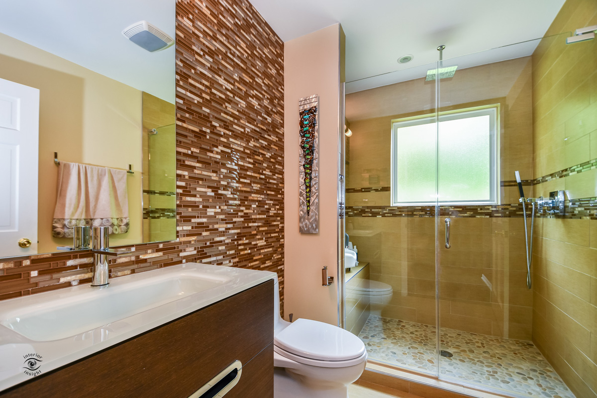31-1st Floor Bath - 2351 Iroquois Drive Glenview Home For Sale