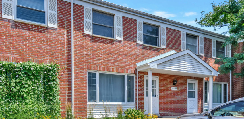 2118 Rugen Road #C, Glenview, IL 60026