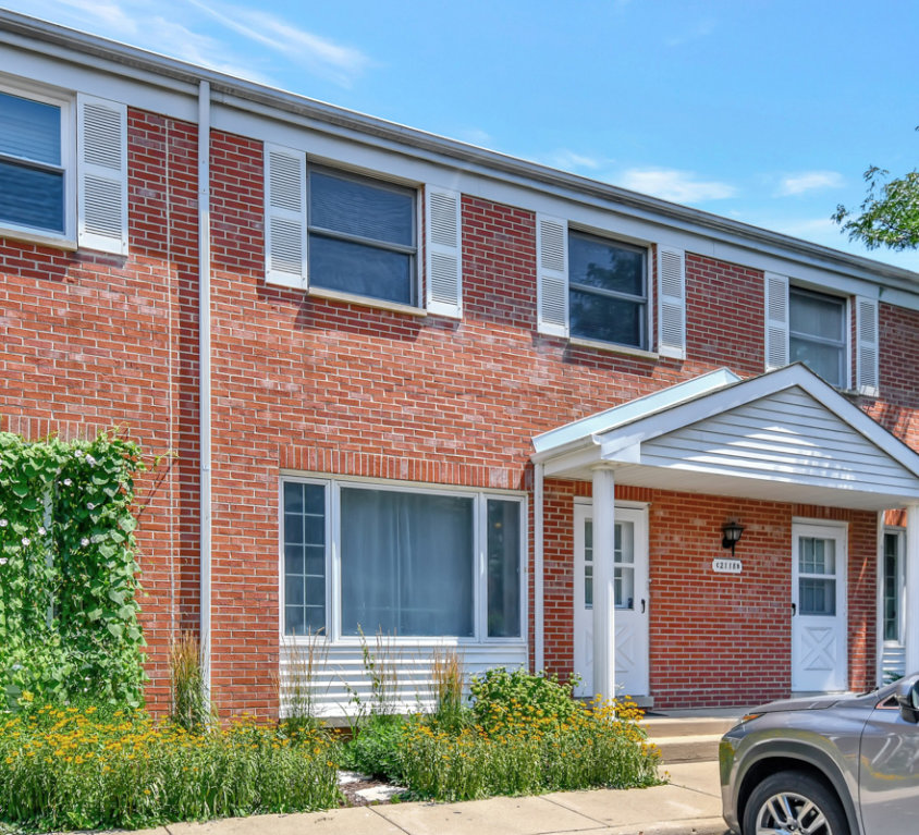 2118 Rugen Road #C, Glenview, IL 60026