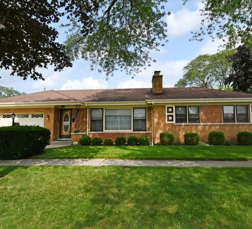 955 N Seeley Avenue Park Ridge, IL 60068