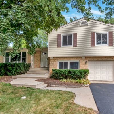 1 Forestway Drive, Deerfield, IL 60015