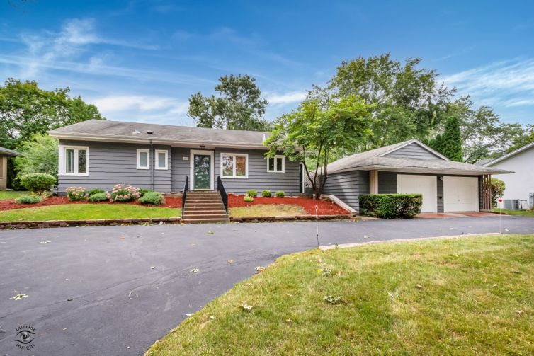 3737 Oak Avenue, Northbrook, IL 60062